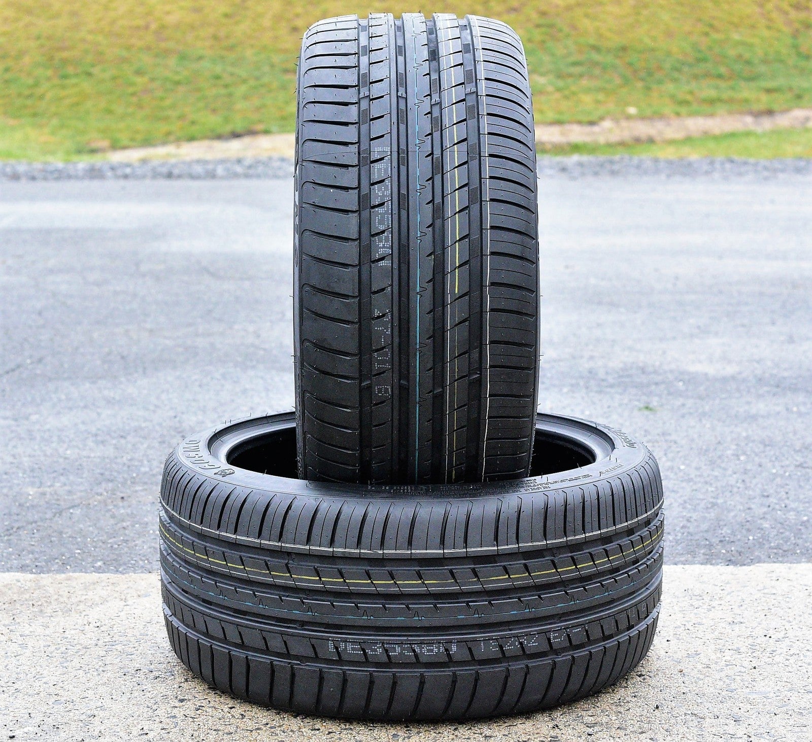 2 New Cosmo Muchomacho 215/40R18 89Y ZR XL High Performance A/S All Season Tires