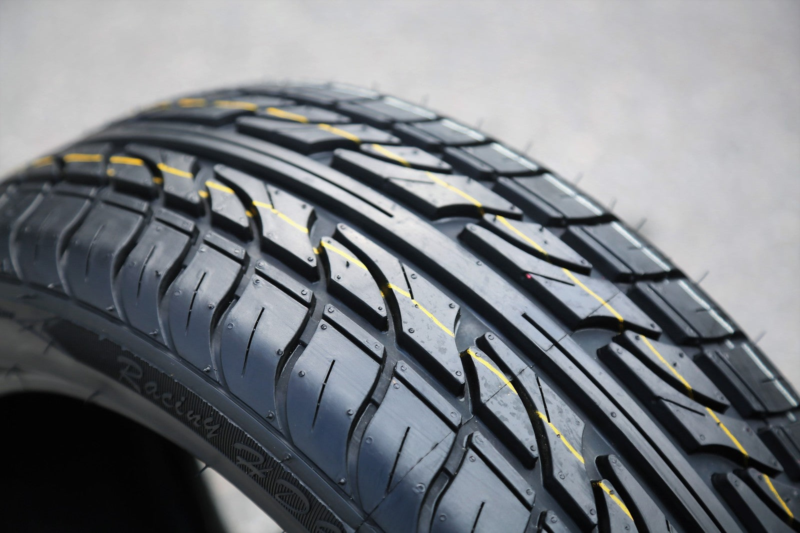 4 Tires Haida Racing HD921 195/45R15 78V Performance